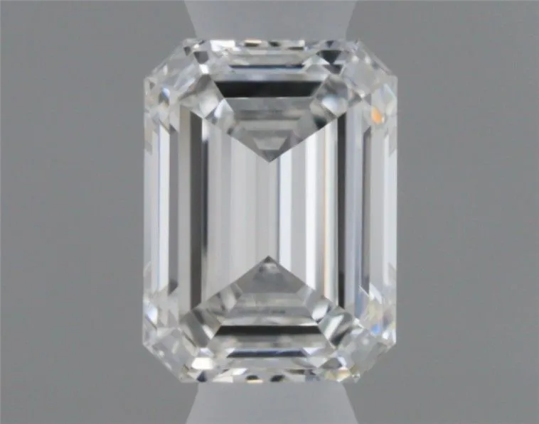 0.34ct EMERALD E VS2 Natural diamond