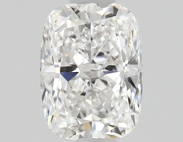 0.6ct CUSHION E VS1 Natural diamond