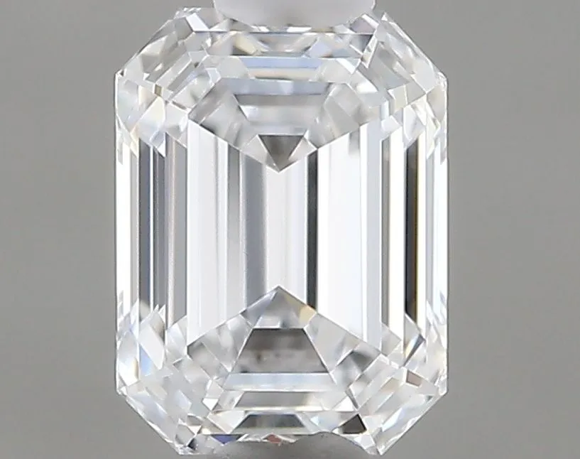 0.51ct EMERALD D VVS2 Natural diamond