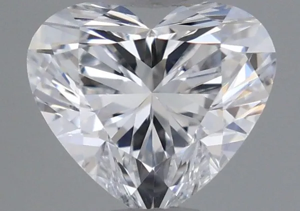 0.56ct HEART D VVS1 Lab diamond