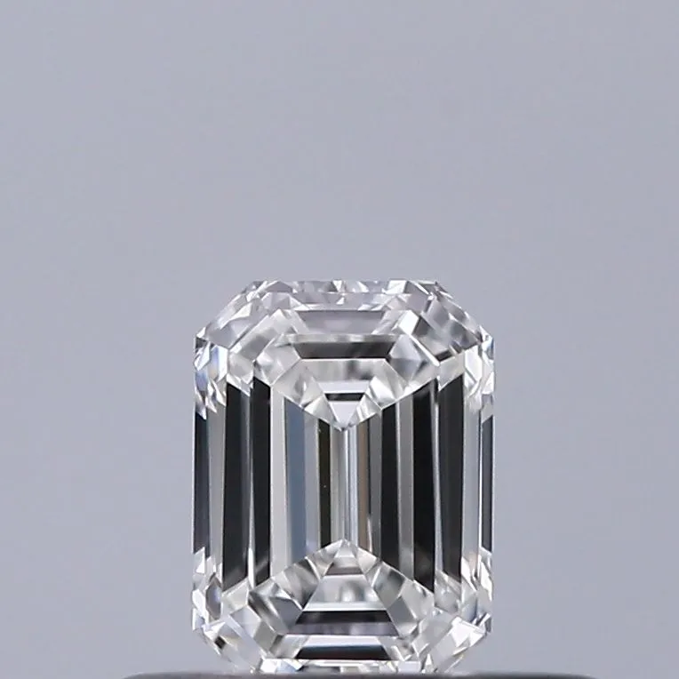 0.30ct EMERALD E VVS1 Natural diamond