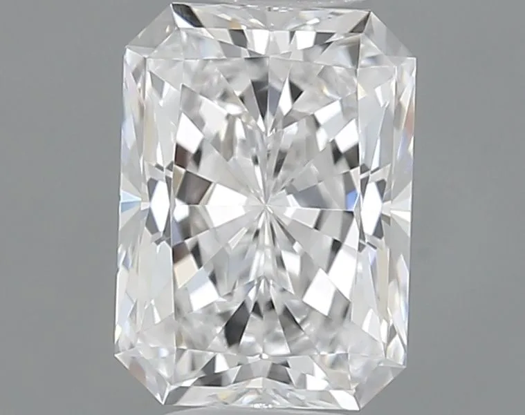 0.60ct RADIANT E VS1 Natural diamond
