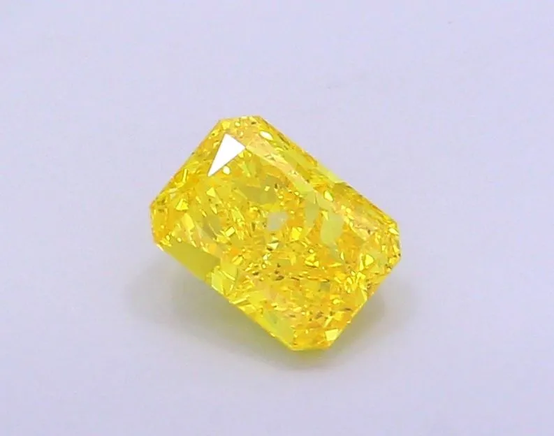 1.18ct RADIANT Fancy Vivid Yellow VS2 Coloured Lab diamond
