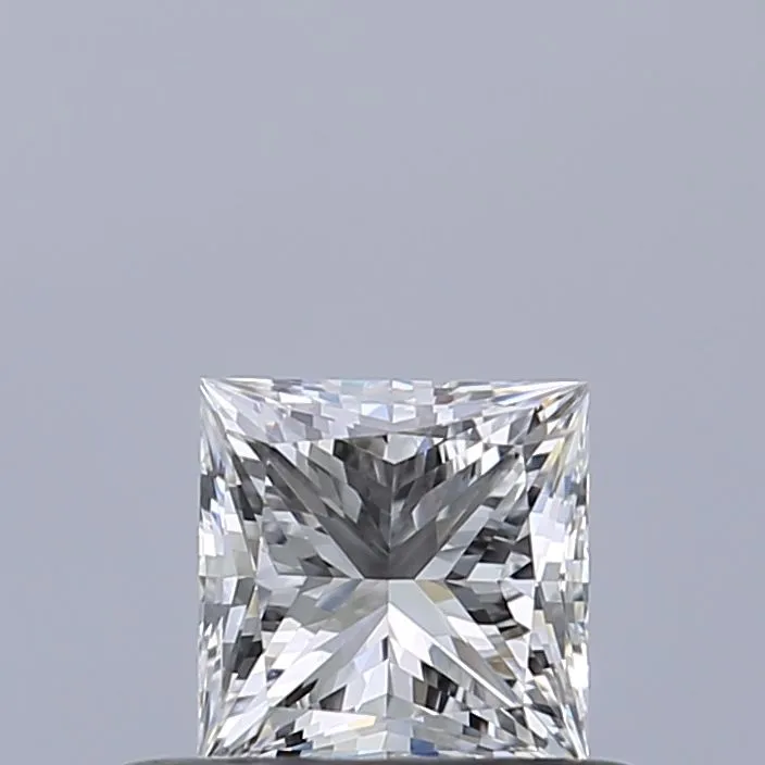 0.42ct PRINCESS E VVS2 Natural diamond