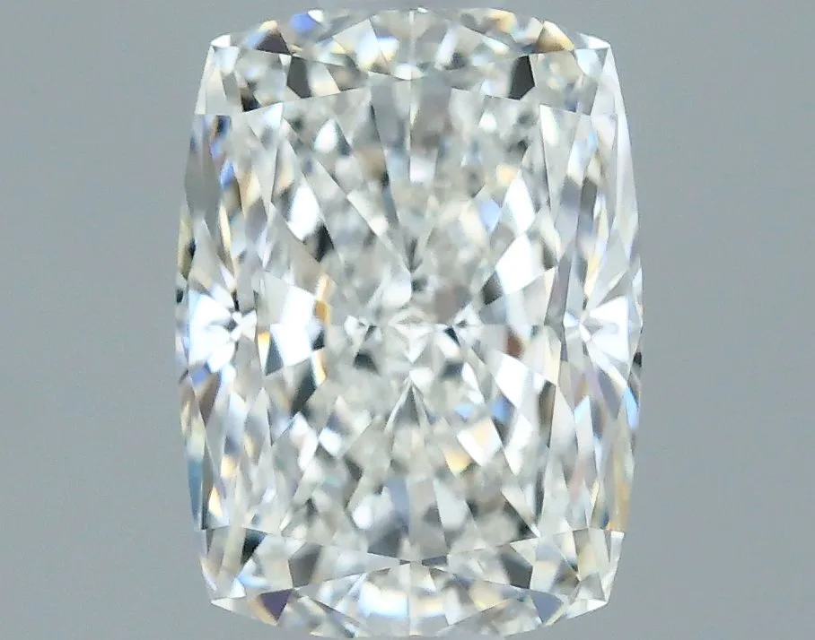 0.71ct CUSHION G VVS2 Natural diamond