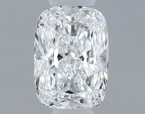 0.38ct CUSHION D VVS1 Natural diamond