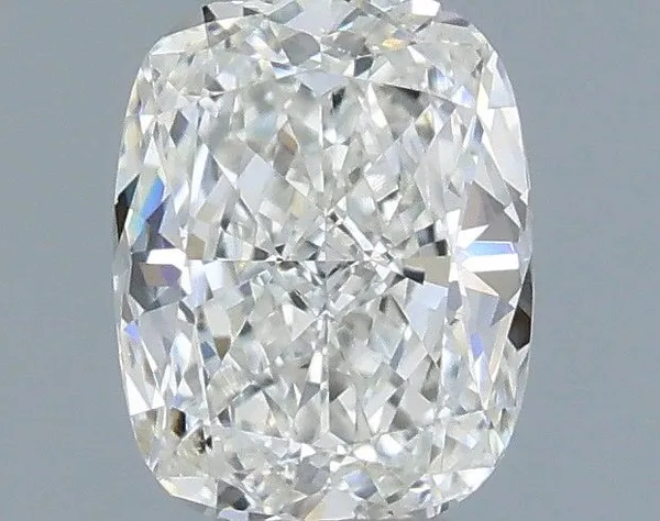 0.3ct CUSHION H VS2 Natural diamond