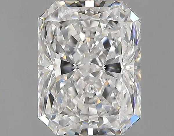 0.9ct RADIANT E VVS1 Natural diamond