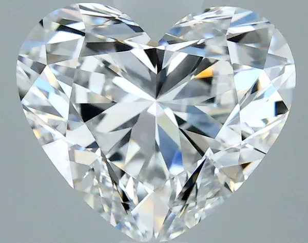0.71ct HEART F IF Natural diamond