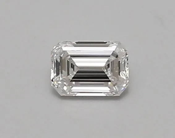 0.37ct EMERALD E VVS1 Lab diamond