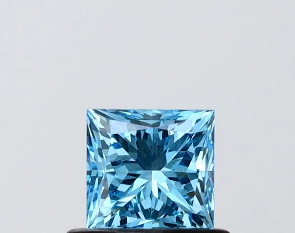 0.65ct PRINCESS Fancy Vivid Blue VVS2 Coloured Lab diamond