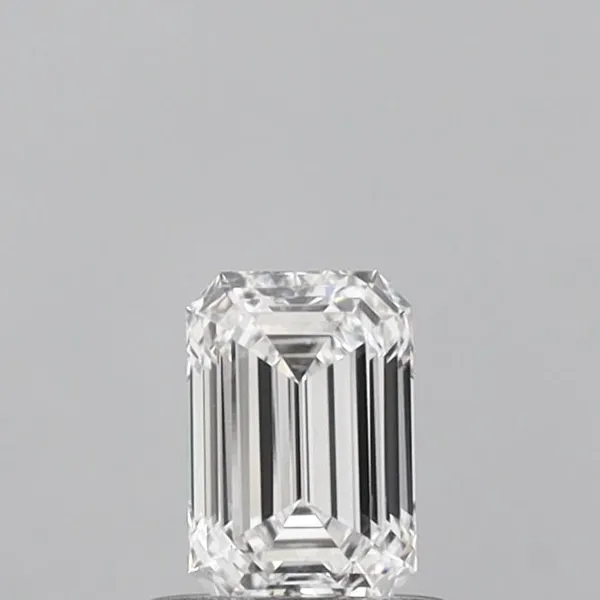 0.59ct EMERALD E VVS1 Lab diamond