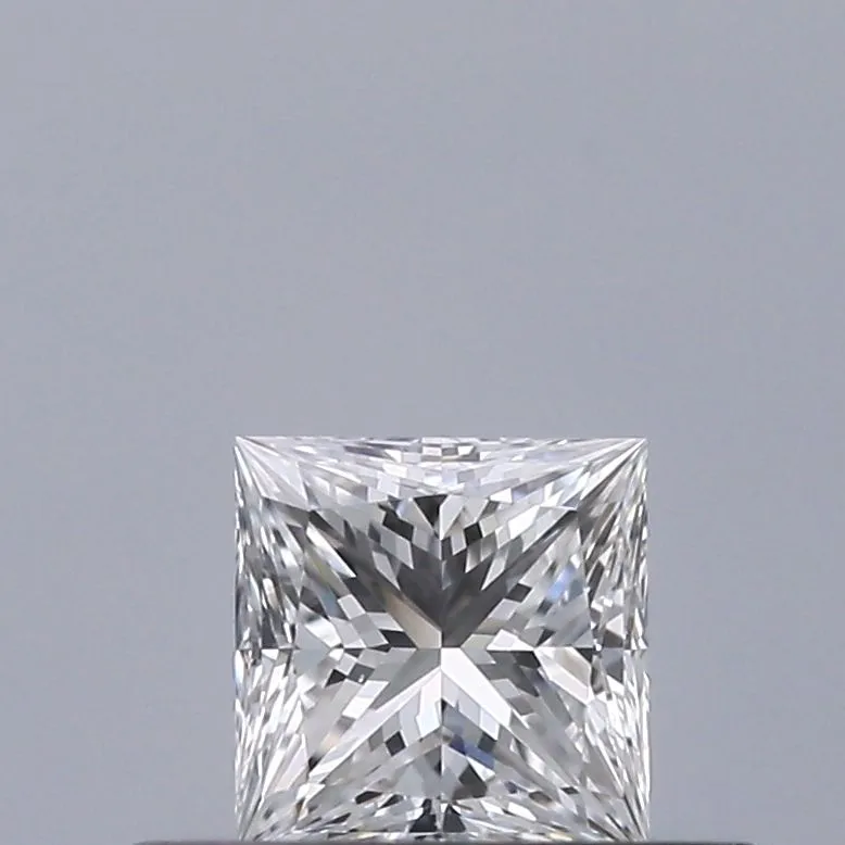 0.31ct PRINCESS E VS2 Natural diamond