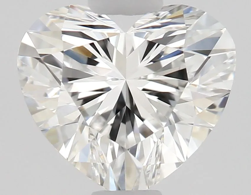 0.71ct HEART F VVS2 Natural diamond