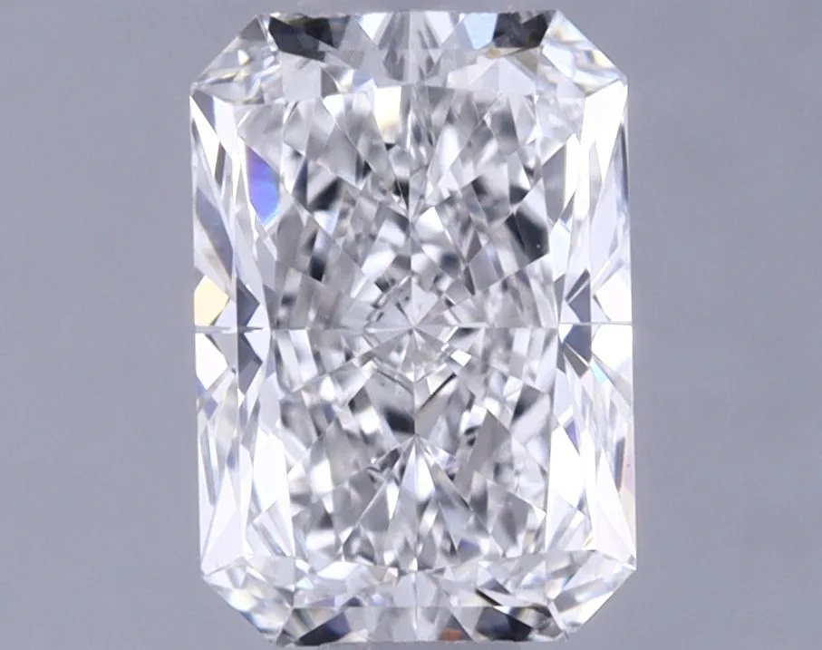 0.72ct RADIANT F VVS2 Lab Grown diamond