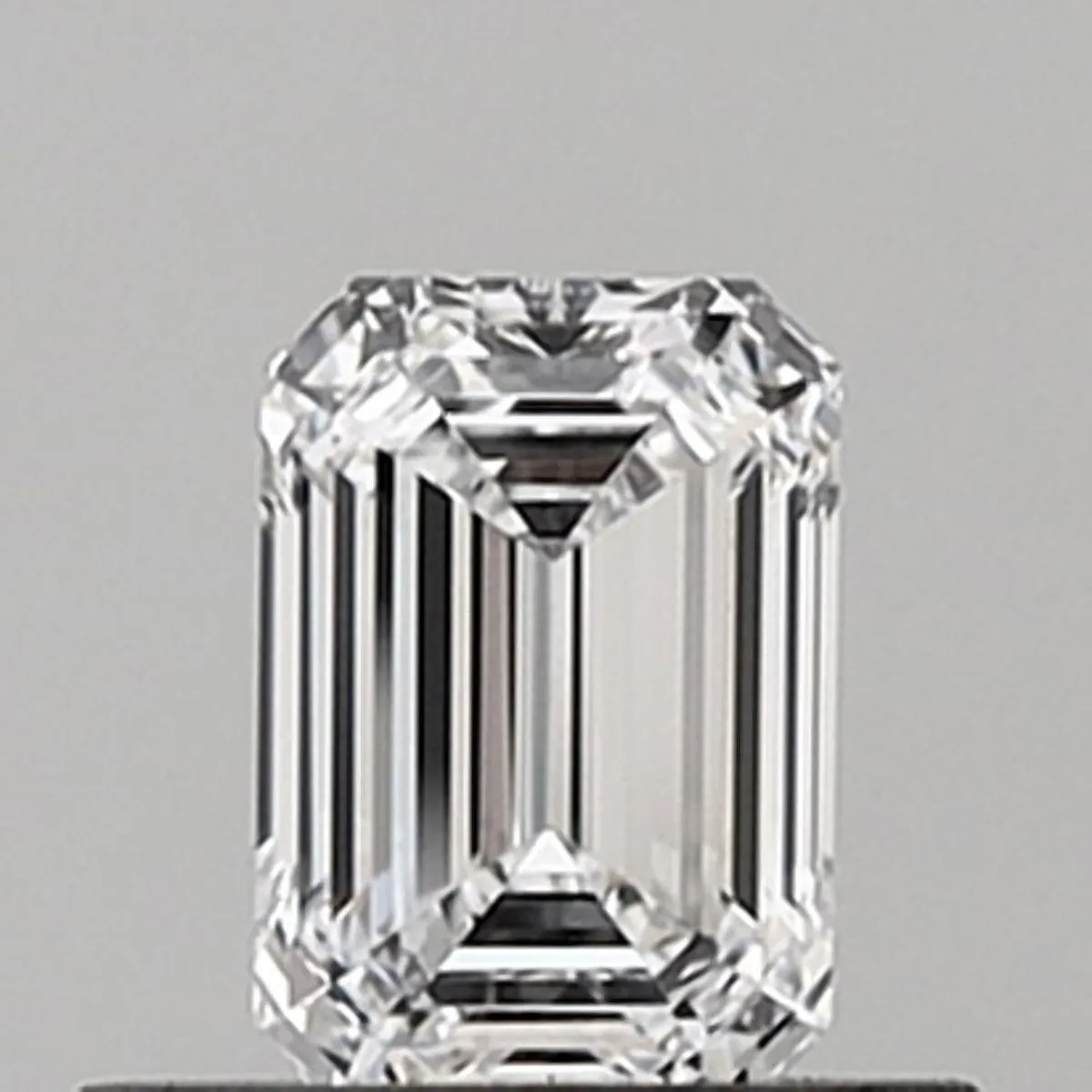 0.54ct EMERALD D IF Lab Grown diamond