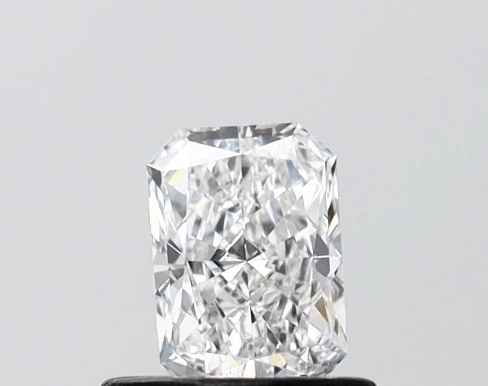 0.54ct RADIANT E VVS2 Lab Grown diamond