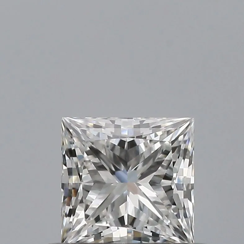 0.43ct PRINCESS E VVS1 Natural diamond