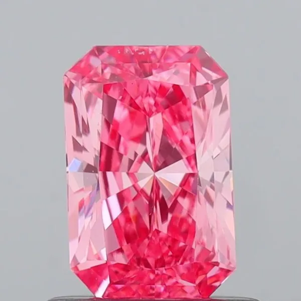 0.79ct RADIANT Fancy Vivid Pink VVS2 Coloured Lab diamond