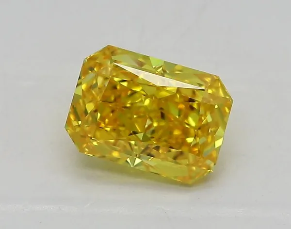 1.04ct RADIANT Fancy Vivid Yellow VVS2 Coloured Lab diamond