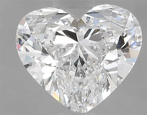 0.84ct HEART D VS2 Natural diamond
