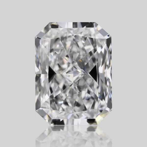 0.7ct RADIANT E VVS2 Natural diamond