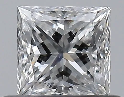 0.40ct PRINCESS E VS2 Natural diamond