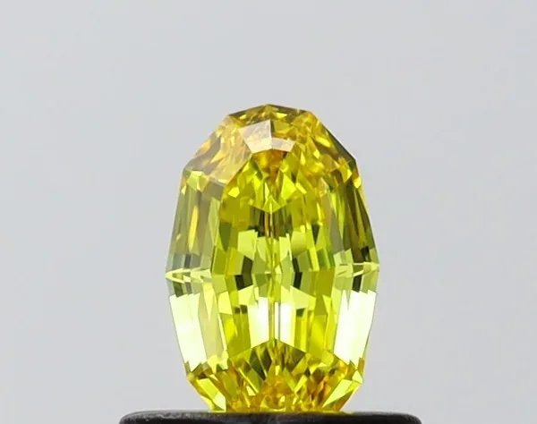 0.51ct OVAL Fancy Vivid Yellow VVS1 Coloured Lab diamond