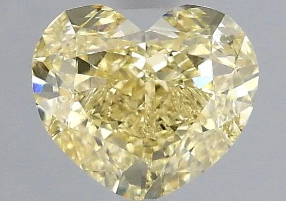 1.1ct HEART Fancy Yellow VS1 Coloured Lab diamond