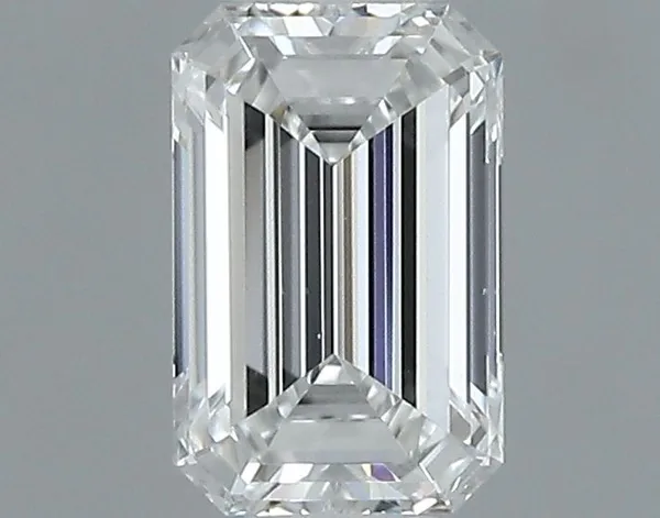 0.31ct EMERALD E VS2 Natural diamond