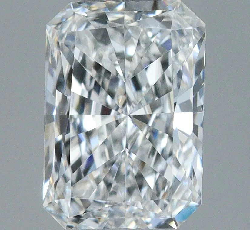 0.43ct RADIANT E VVS2 Natural diamond