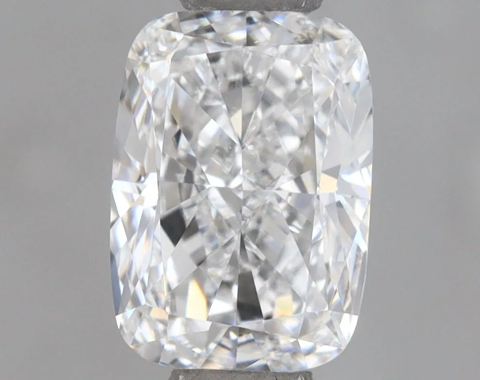 0.95ct CUSHION D VVS2 Lab Grown diamond