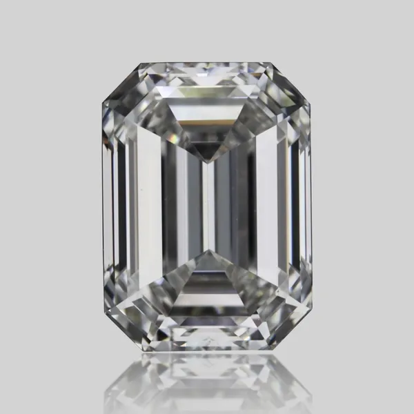 0.7ct EMERALD F VVS2 Natural diamond