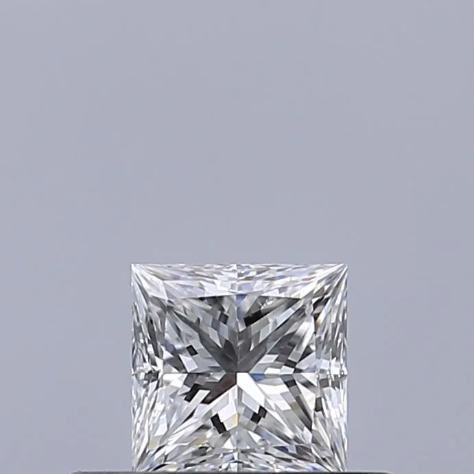 0.32ct PRINCESS D VVS2 Natural diamond