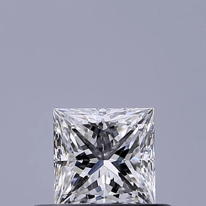 0.37ct PRINCESS E VVS1 Natural diamond