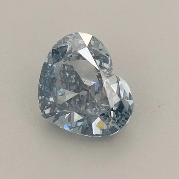 0.65ct HEART Fancy Vivid Blue VS1 Coloured Lab diamond