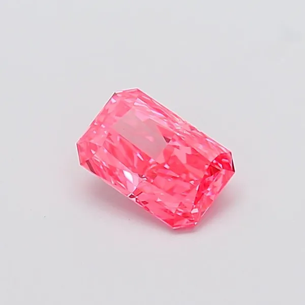 1.03ct RADIANT Fancy Vivid Pink VVS2 Coloured Lab diamond