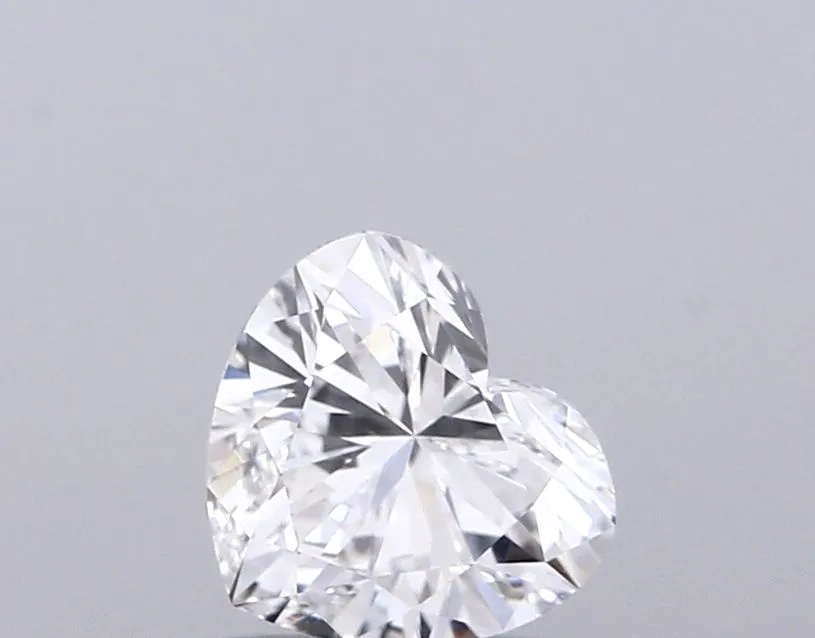 1.06ct HEART E VVS2 Lab Grown diamond