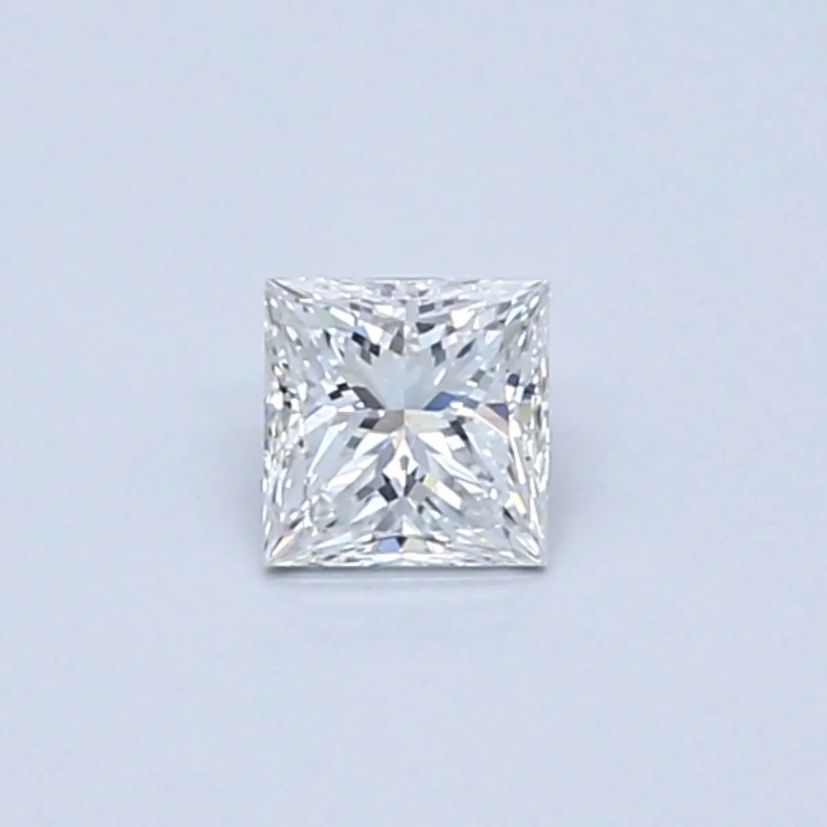 0.31ct PRINCESS E VVS2 Natural diamond