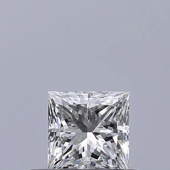 0.32ct PRINCESS D VVS2 Natural diamond