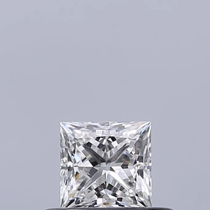 0.32ct PRINCESS E VVS1 Natural diamond