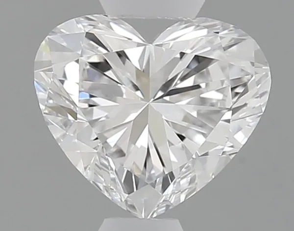 0.59ct HEART D VVS2 Lab diamond
