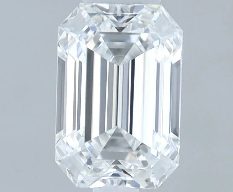 0.30ct EMERALD E VVS1 Natural diamond