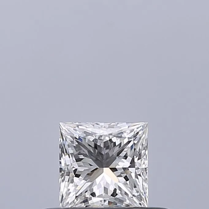 0.30ct PRINCESS E VVS1 Natural diamond