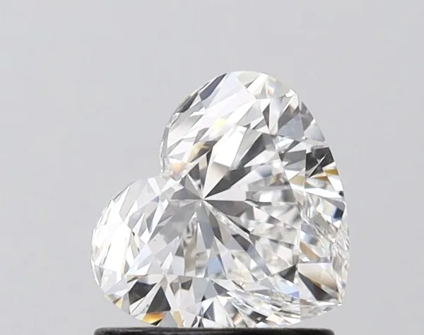 1.06ct HEART E VVS2 Lab diamond