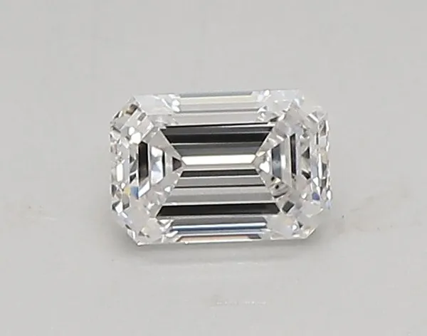 0.31ct EMERALD D VVS2 Lab diamond