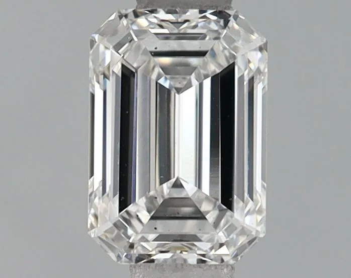 0.73ct EMERALD E VS2 Lab Grown diamond
