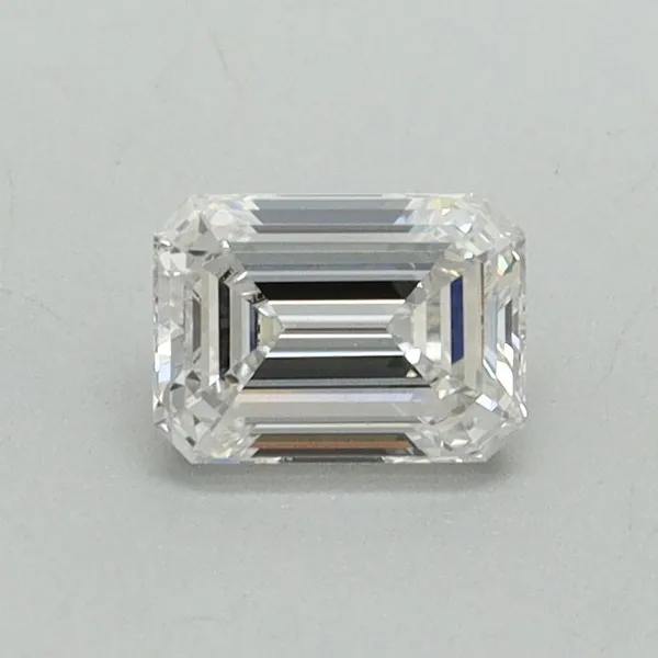 0.47ct EMERALD E VVS2 Lab diamond