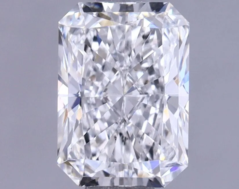 0.74ct RADIANT E VVS2 Lab Grown diamond