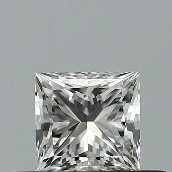 0.38ct PRINCESS G VVS2 Natural diamond